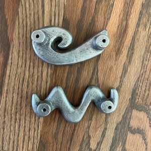 Quirky Drawer Pulls - Metal (Color: Silver)